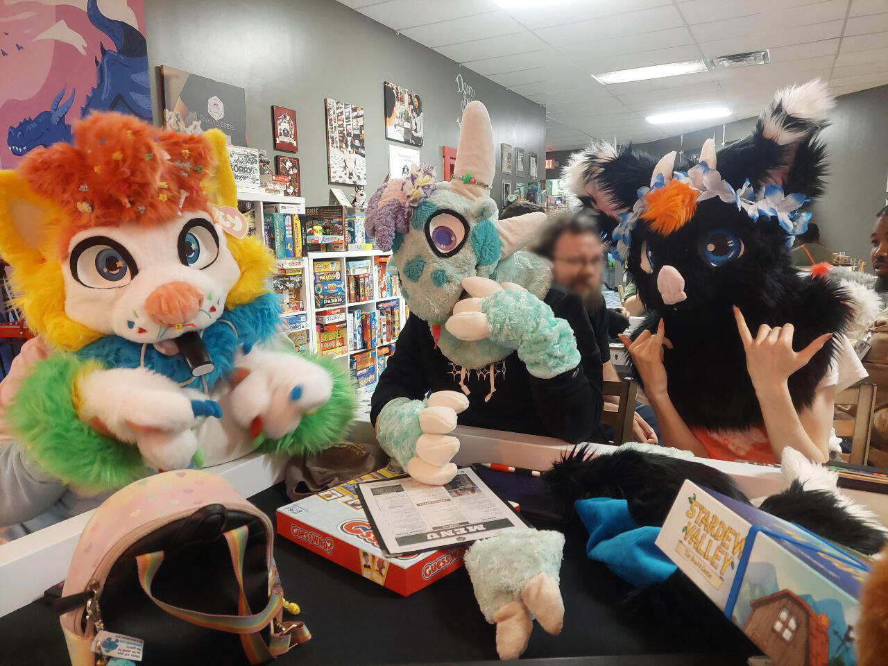 MemFurs Board to Beers meet at their old location. MemFurs Board to Beers meet at their old location.